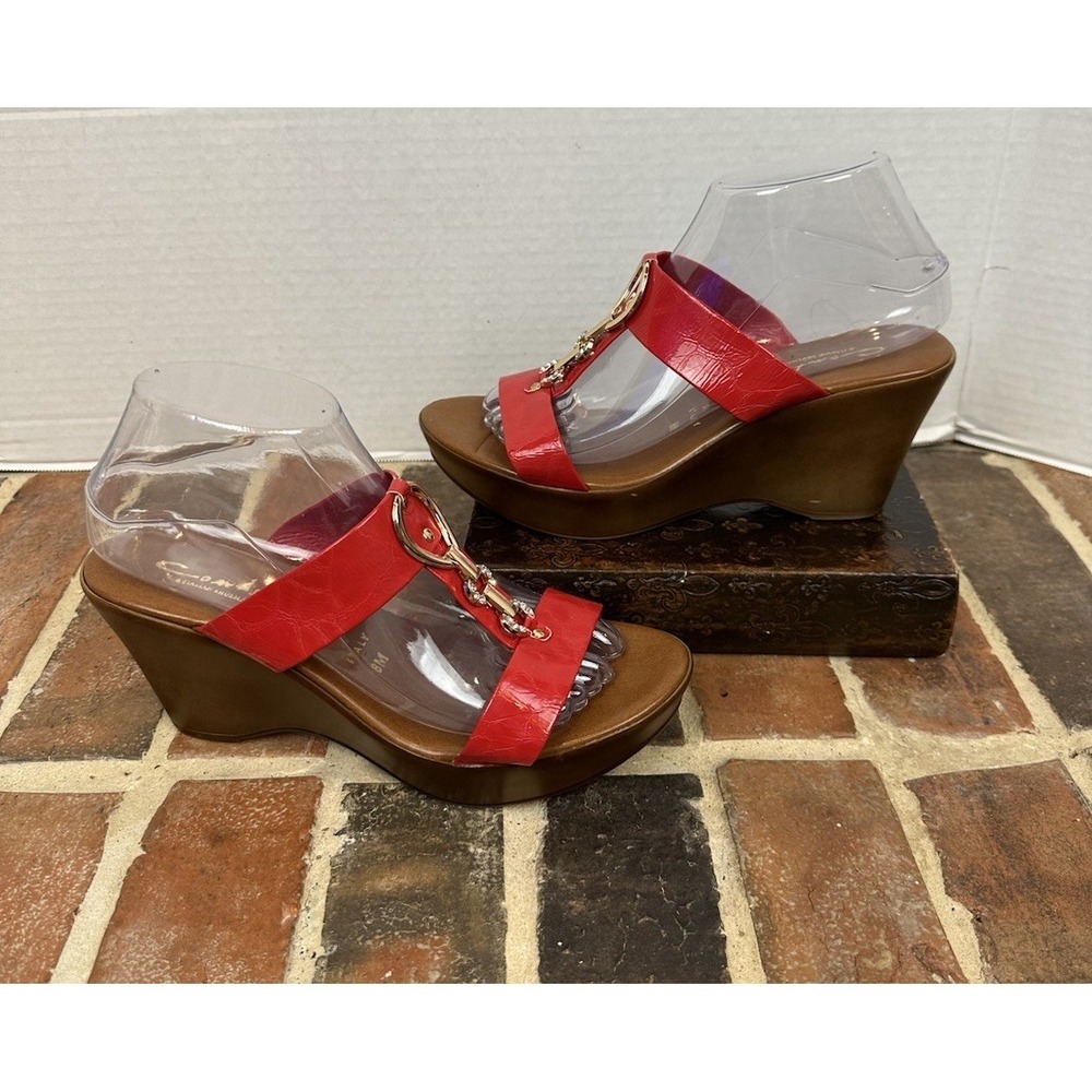 Contesa Red Wedge Heel Sandals Open Toe Gold & Rhinestone Details Women's 8